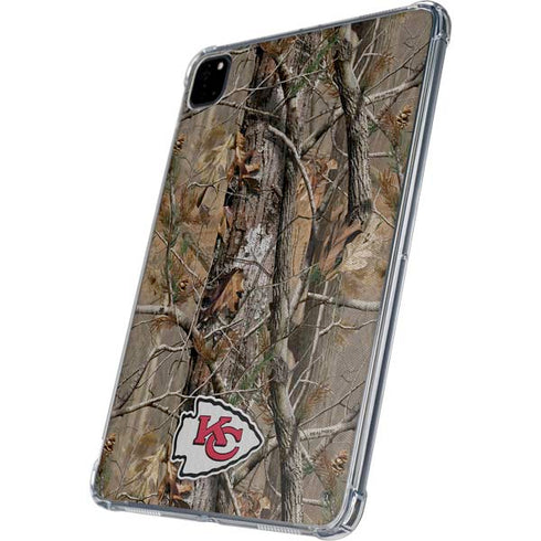 NFL Kansas City Chiefs Realtree AP Camo iPad Pro 11in (2024) Clear Case